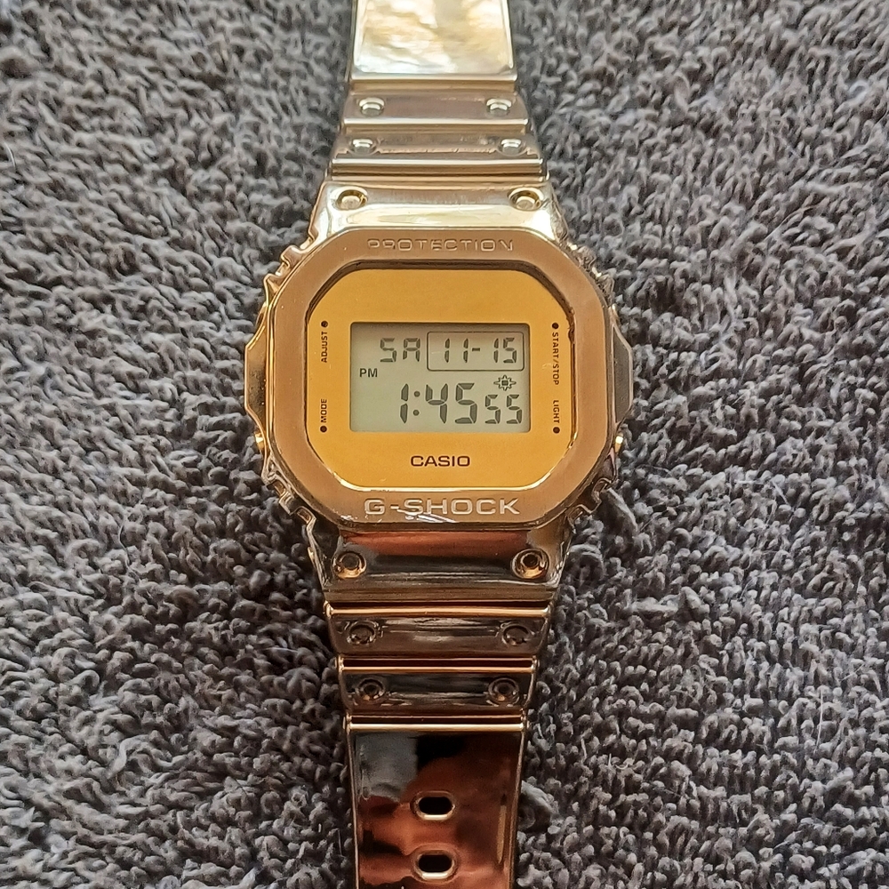 CASIO G-SHOCK GM5600 ( UNISEX )
